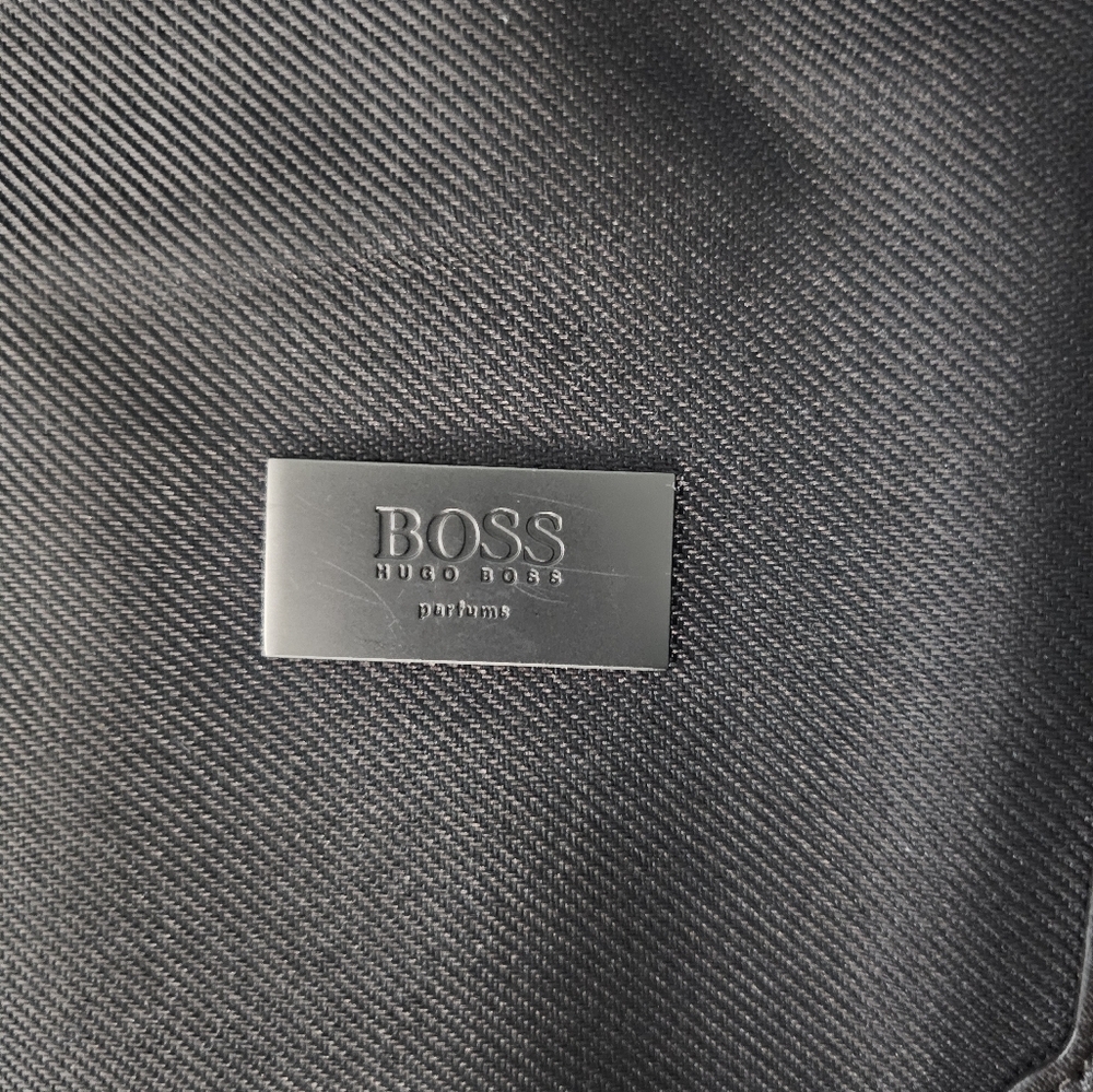 Hugo Boss daffle - Picture 3 of 3